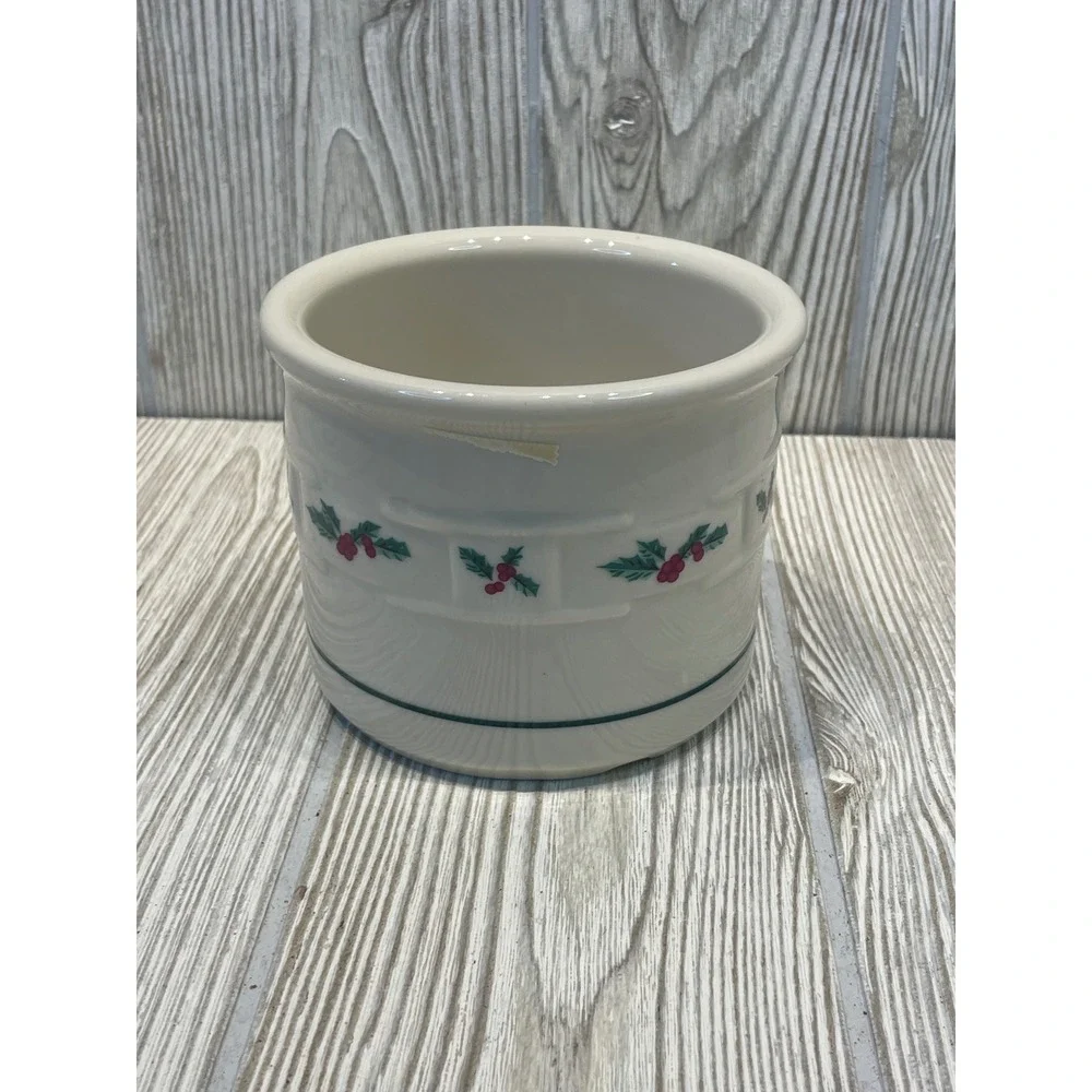 Longaberger Pottery Christmas Holly Berry Crock Ivory Woven Texture Vtg Ceramic